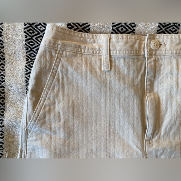 Madewell High-Waisted Cream Colored Camp Shorts - medium - Picture 6 of 11